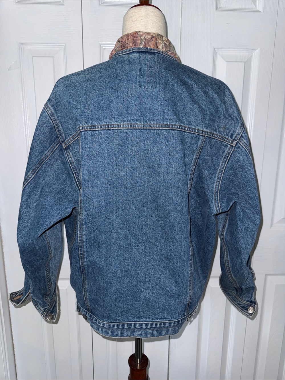 Vintage GAP Blue Denim Bomber Jacket with Patterned Collar Sz M - Picture 8 of 9